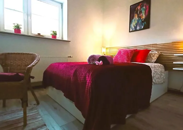 Apartament Wisniowy Krakowskie Przedmiescie 26